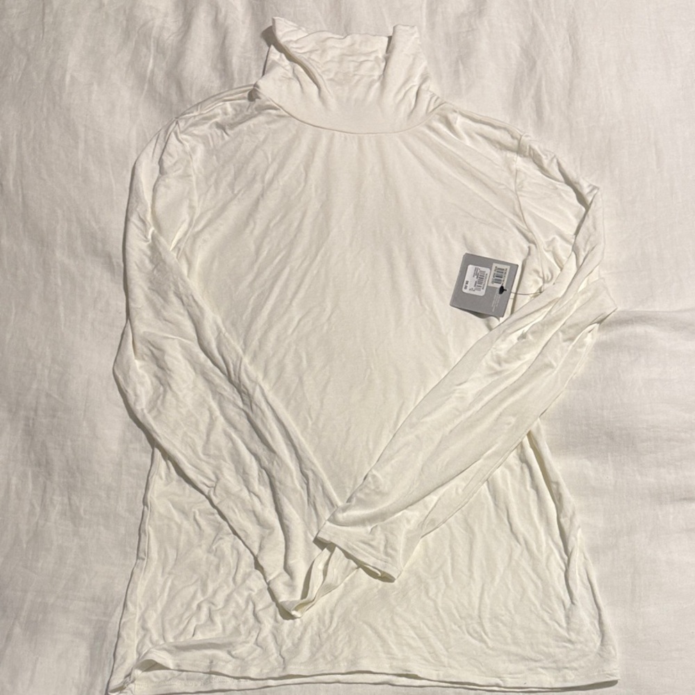 Nordstrom XL Cream Turtleneck Top